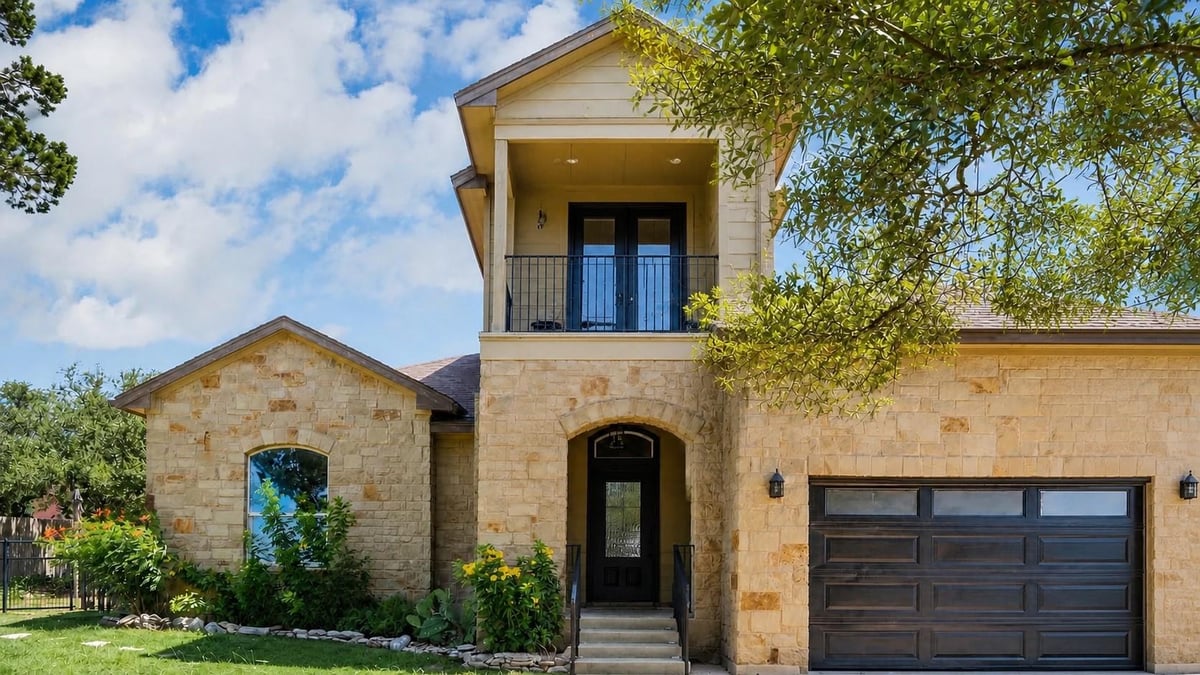 View 901 Panorama DR in Hill Creek West 901 Panorama DR - front exterior - Luxury home in Hill Creek West, Dripping Springs, TX
