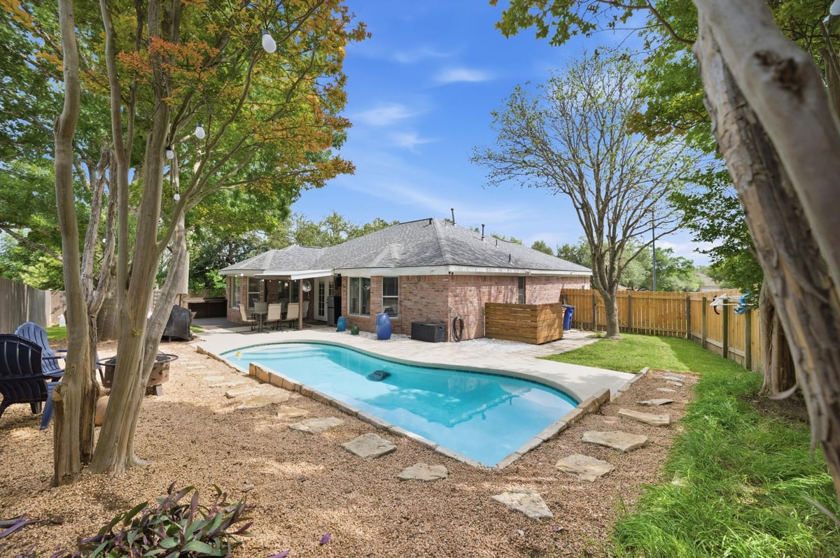 View 9024 Heiden LN in Circle C Ranch Ph A Sec 05 9024 Heiden LN - front exterior - Luxury home in Circle C Ranch Ph A Sec 05, Austin, TX