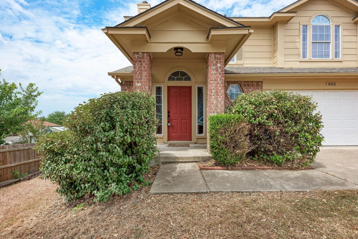 View 903 Estate DR in Hutto 903 Estate DR, photo 1 of 40, Hutto, Hutto, TX