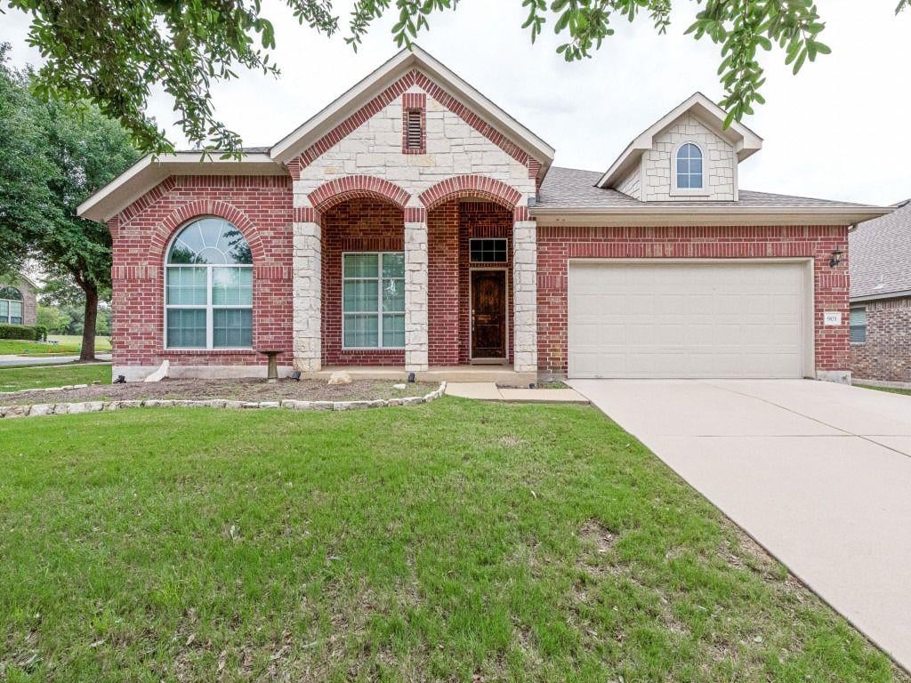 View 903 Madrone DR in Georgetown Village Sec 09 Ph 01 Pud 903 Madrone DR - front exterior - Luxury home in Georgetown Village Sec 09 Ph 01 Pud, Georgetown, TX