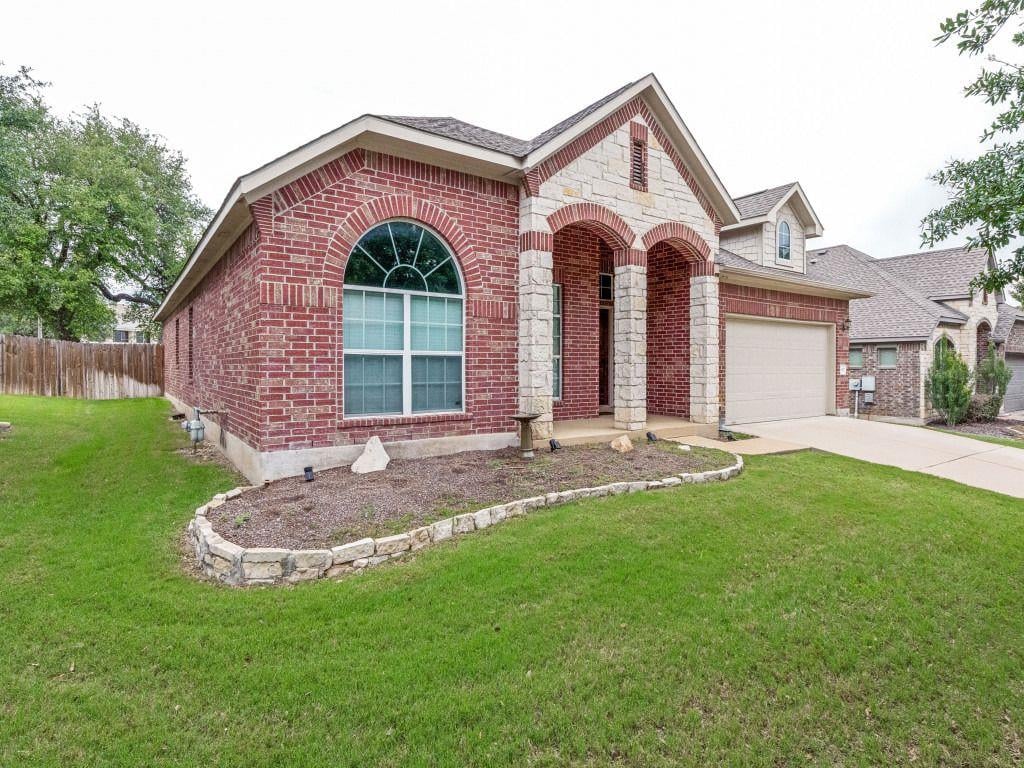 View 903 Madrone DR in Georgetown Village Sec 09 Ph 01 Pud 903 Madrone DR - front exterior - Luxury home in Georgetown Village Sec 09 Ph 01 Pud, Georgetown, TX