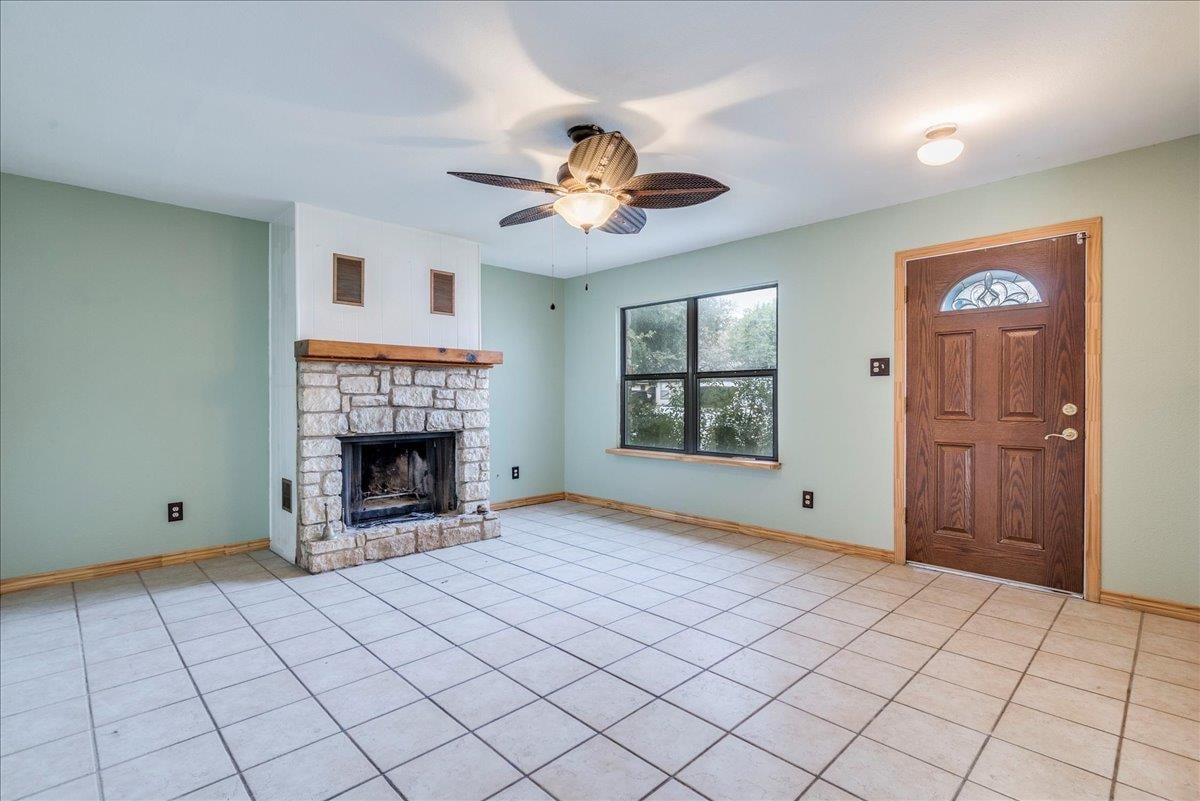 Primary bedroom at 904 Conway Dr - 3 bed 1 bath home