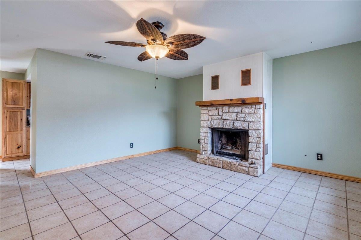 Bathroom at 904 Conway Dr - 3 bed 1 bath home