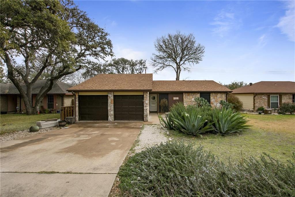 View 904 Echo Ln in Carrell Oaks Sec 01 904 Echo Ln - front exterior - Luxury home in Carrell Oaks Sec 01, Austin, TX