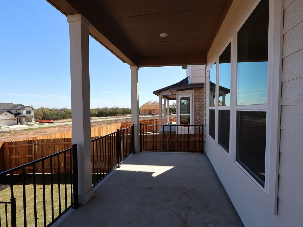 Kitchen at 904 Purmela St - 5 bed 3 bath home