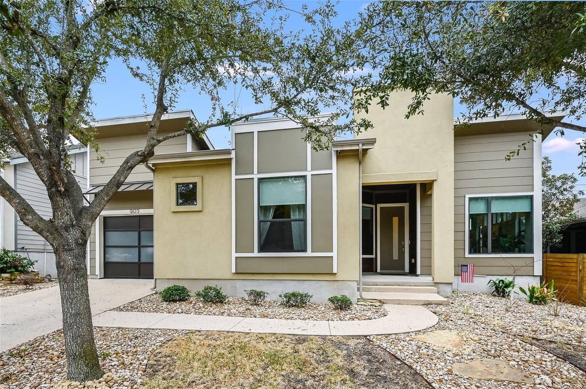 View 905 Freewater LN in Sycamore Court 905 Freewater LN - property photo 1 - Luxury home in Sycamore Court, Austin, TX