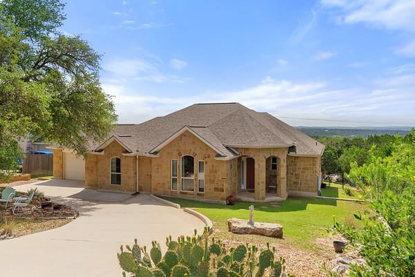 View 906 Daviot Dr in Briarcliff Inc Sec 05 906 Daviot Dr - front exterior - Luxury home in Briarcliff Inc Sec 05, Spicewood, TX