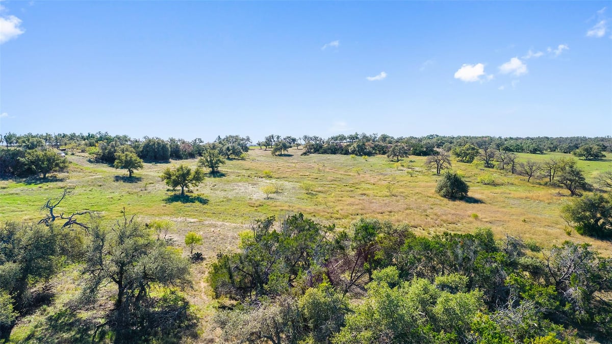 View 9069-12 Rm 1323 9069-12 Rm 1323 - front exterior - Luxury home in Fredericksburg, TX