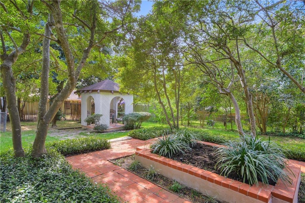 View 907 E Live Oak ST Unit #2 in Sunshine Add 907 E Live Oak ST Unit #2 - property photo 1 - Luxury home in Sunshine Add, Austin, TX