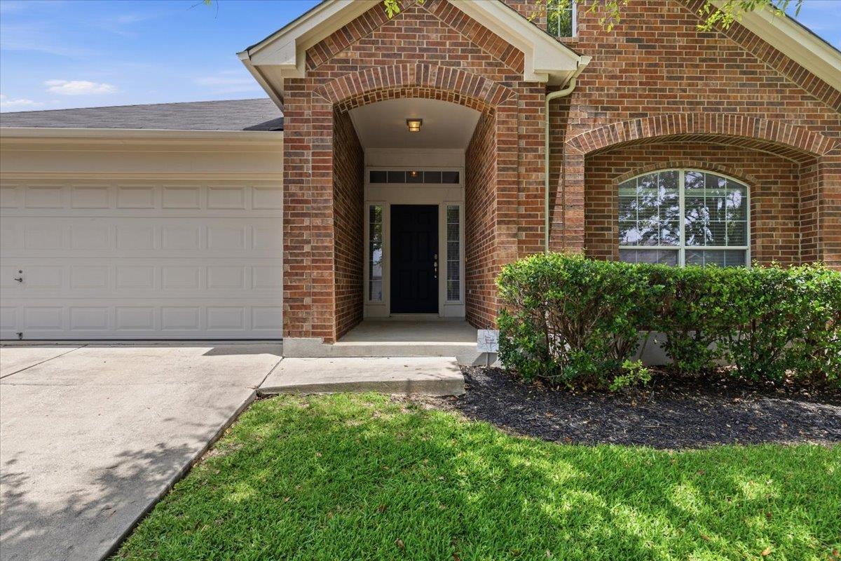 View 908 Dover Castle LN in Highland Park North Ph A Sec 908 Dover Castle LN - property photo 1 - Luxury home in Highland Park North Ph A Sec, Pflugerville, TX