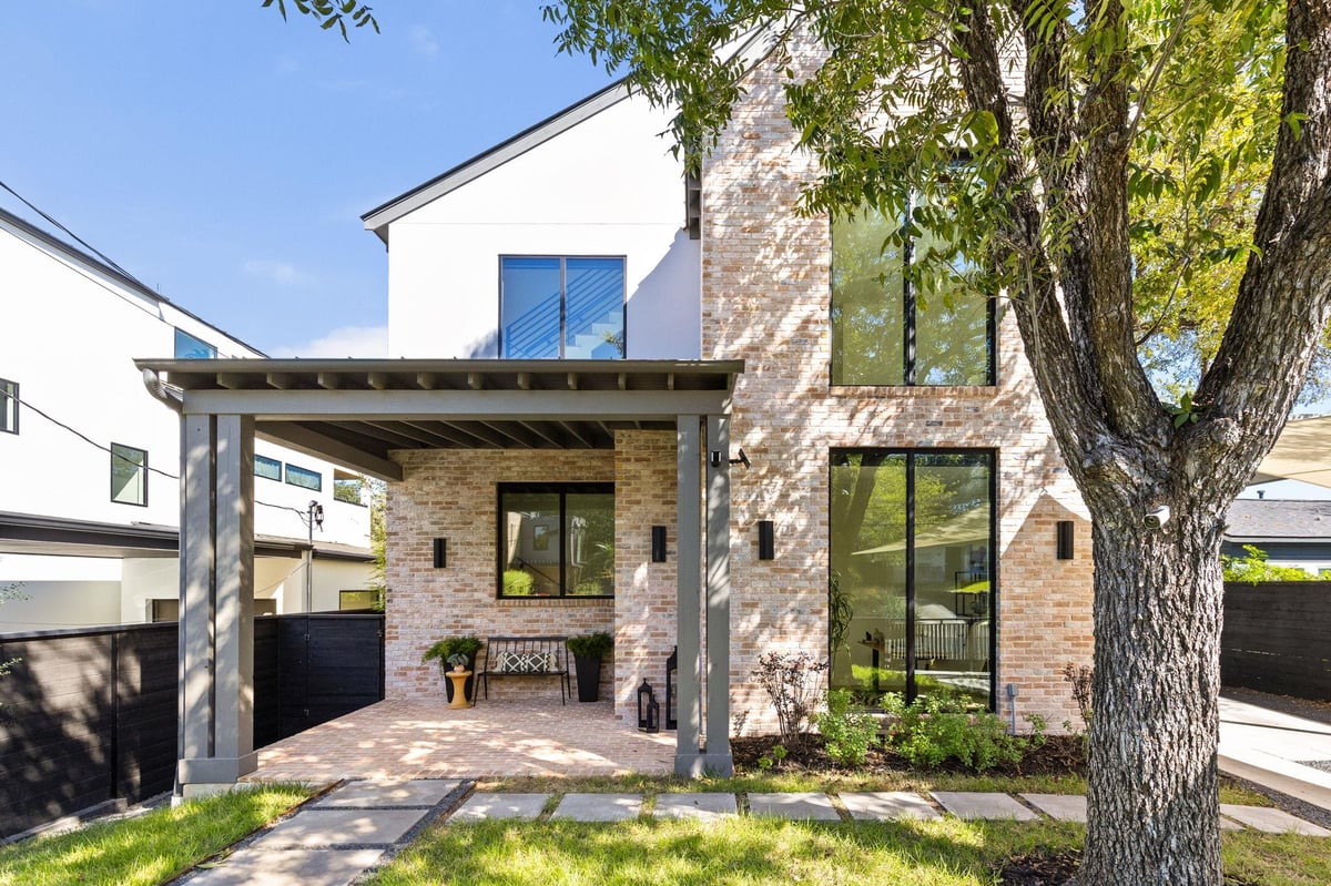View 908 Retama St in Bouldin J E Estate 908 Retama St - front exterior - Luxury home in Bouldin J E Estate, Austin, TX
