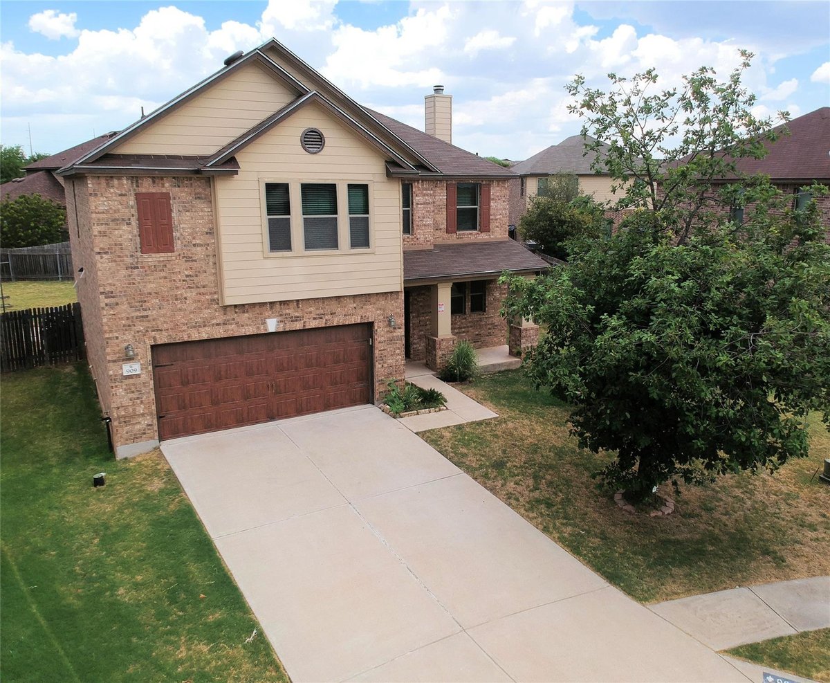 Living area at 909  Lily Pad - 3 bed 2 bath home