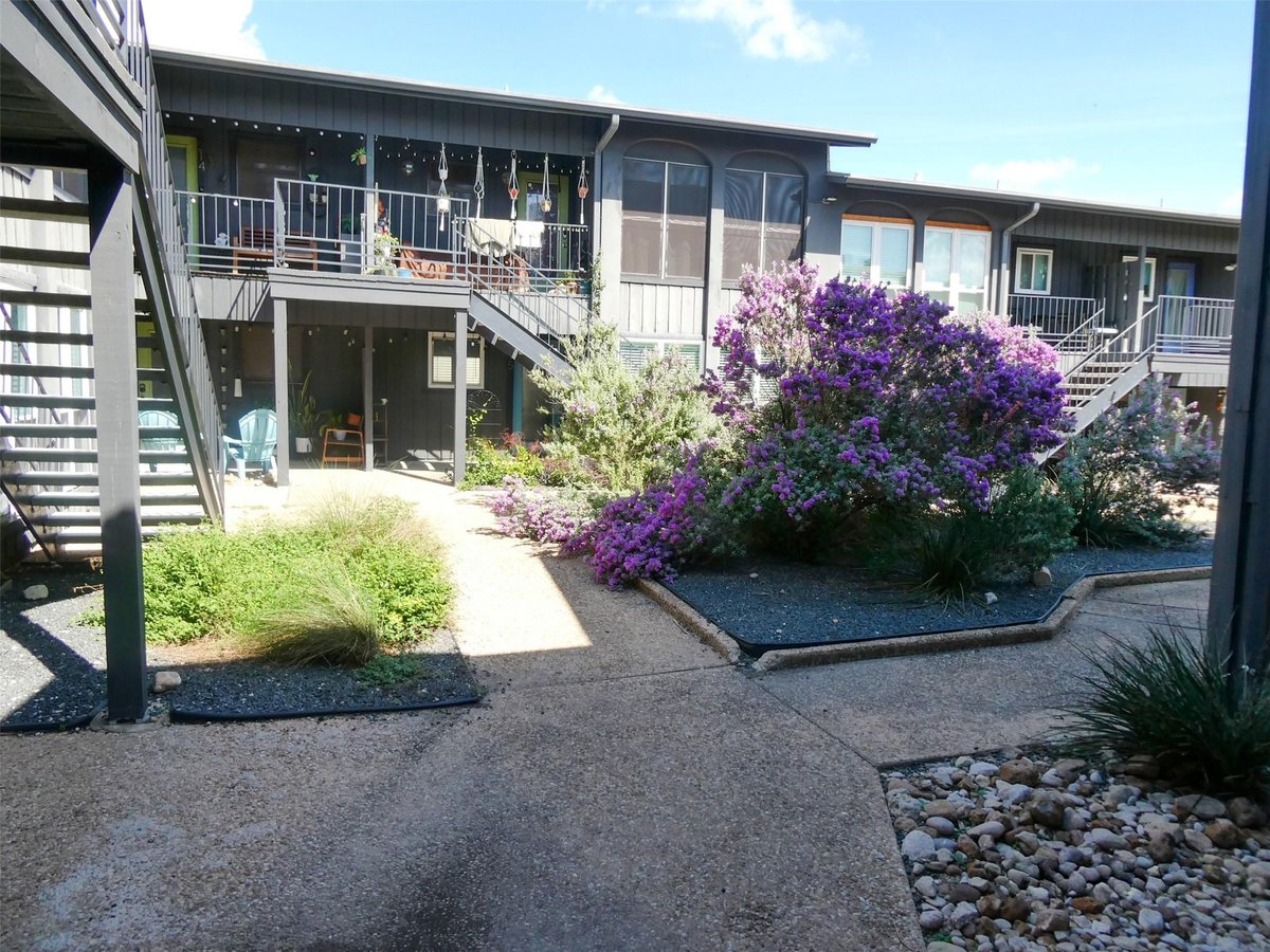 View 909 REINLI ST Unit #133 in Verandas At Uptown Condo 909 REINLI ST Unit #133 - property photo 1 - Luxury home in Verandas At Uptown Condo, Austin, TX