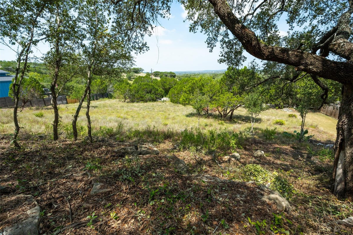 View 910 Daviot DR in Briarcliff Inc Sec 05 910 Daviot DR - property photo 1 - Luxury lot in Briarcliff Inc Sec 05, Spicewood, TX