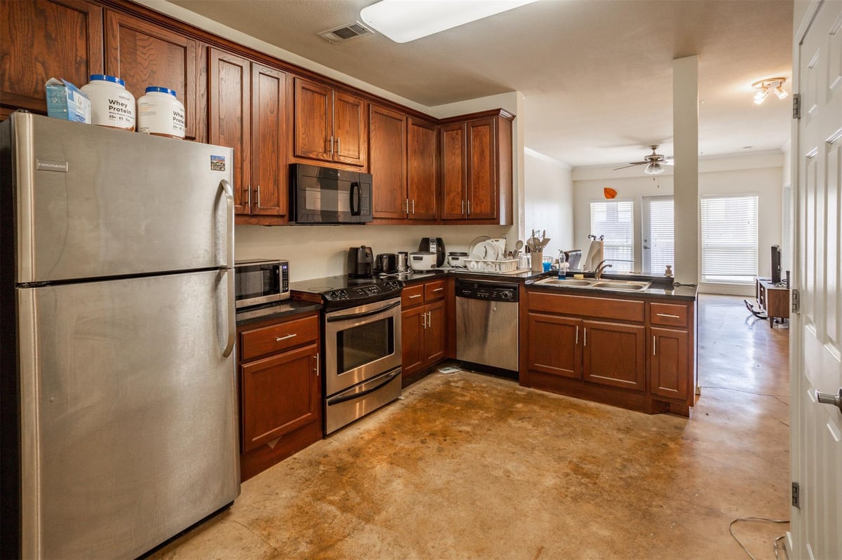 View 910 W 25th ST Unit #403 in Galileo At 25 Condo 910 W 25th ST Unit #403 - front exterior - Luxury home in Galileo At 25 Condo, Austin, TX