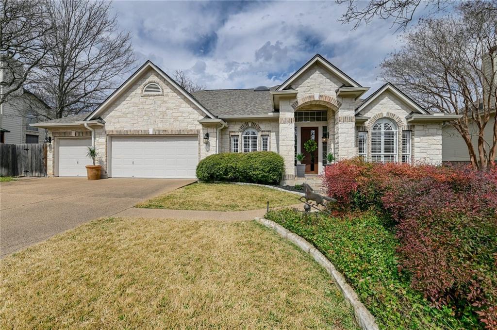 9104 Cottage Grove Pass - front exterior - Luxury home in Oak Brook Sec 1, Austin, TX