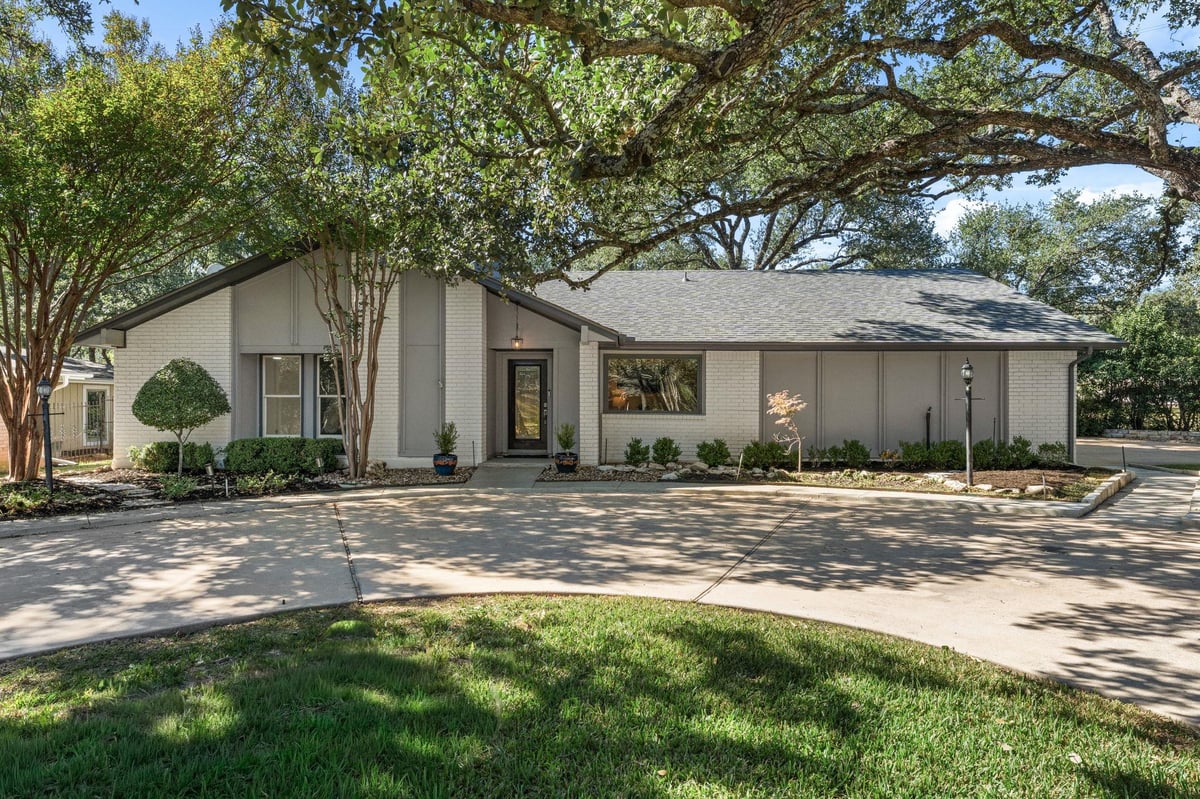 View 9109 Balcones Club Dr in Balcones Village Sec 03 Ph C 9109 Balcones Club Dr - front exterior - Luxury home in Balcones Village Sec 03 Ph C, Austin, TX