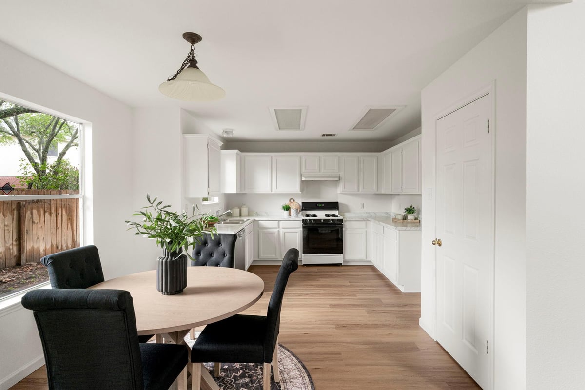 Kitchen at 9109 Hoffman Cv - 3 bed 2 bath home