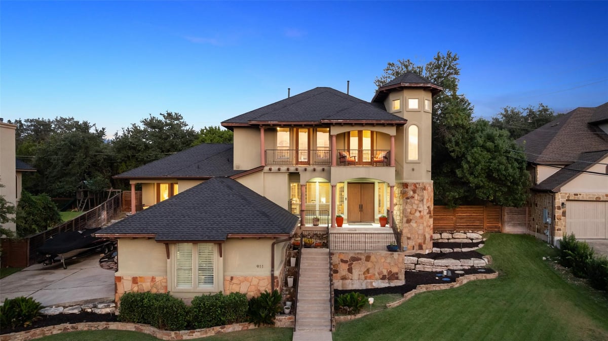 View 911 Ottawa DR in Austin Lake Hills Sec 02 911 Ottawa DR - front exterior - Luxury home in Austin Lake Hills Sec 02, Austin, TX