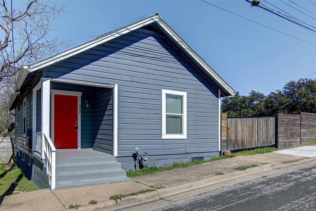 View 912 Catalpa ST in East Austin 912 Catalpa ST, photo 1, East Austin, Austin, TX