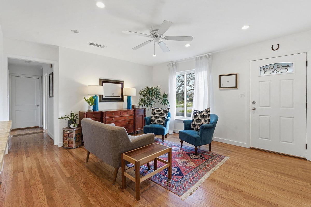Living area at 912 E 55th 1/2 St - 4 bed 2 bath home
