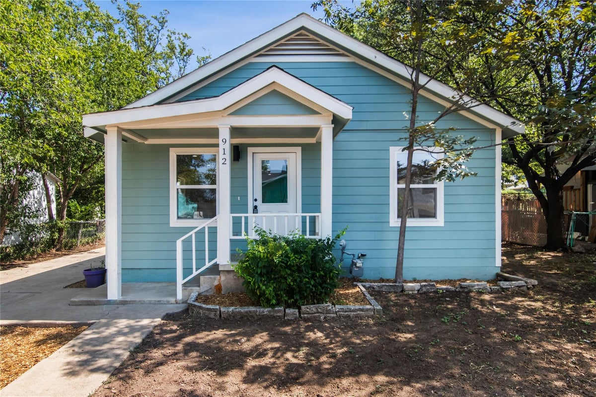 View 912 Gene Johnson ST in Hyde Park 912 Gene Johnson ST, photo 1, Hyde Park, Austin, TX