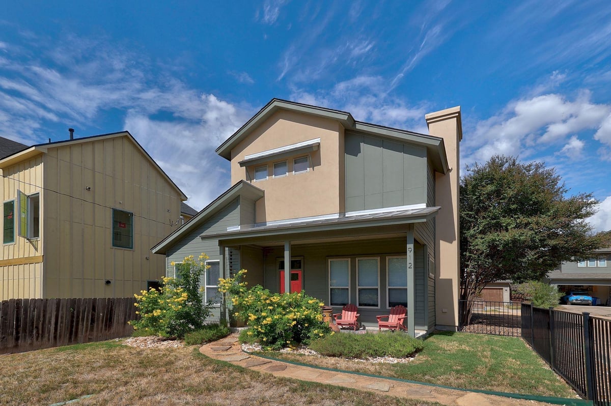 View 912 Romeria Dr Unit #A in Reservoir Heights Resub Lts 1& 912 Romeria Dr Unit #A - front exterior - Luxury home in Reservoir Heights Resub Lts 1&, Austin, TX