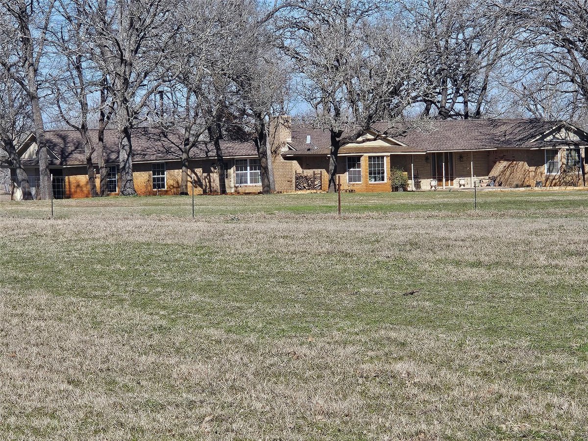 View 913 Cr 237 in none 913 Cr 237 - front exterior - Luxury home in none, Cameron, TX