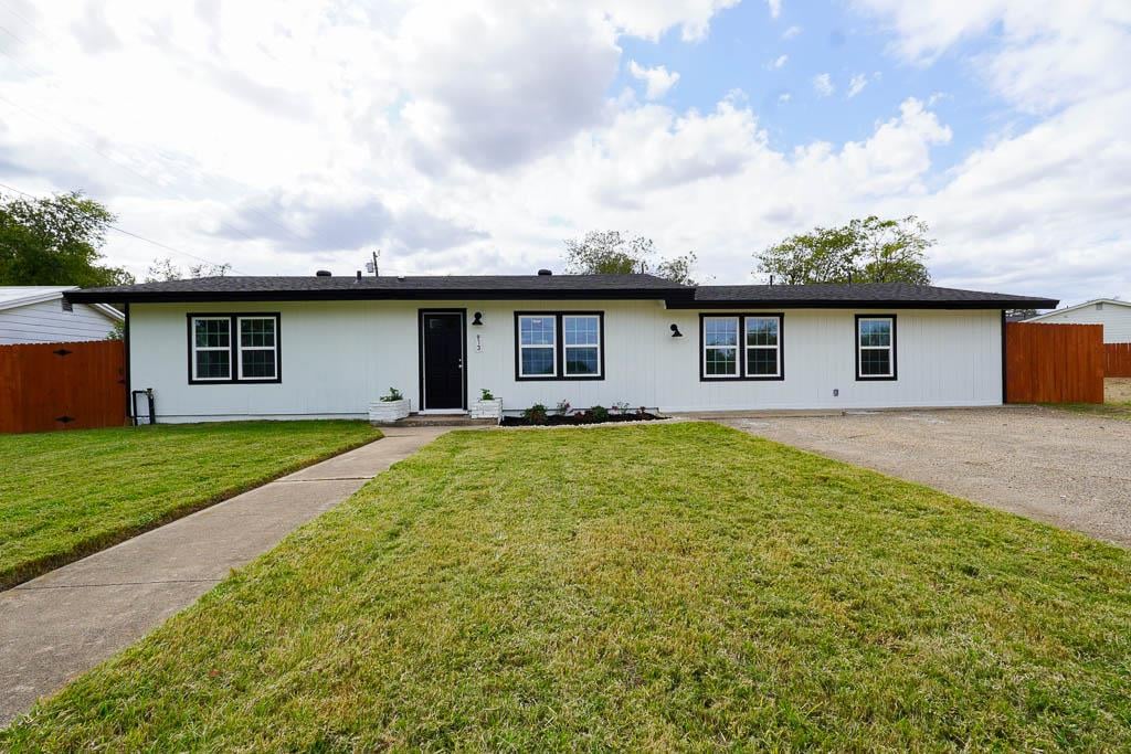 View 913 Hander Ln in Legado Estates 913 Hander Ln - front exterior - Luxury home in Legado Estates, Belton, TX