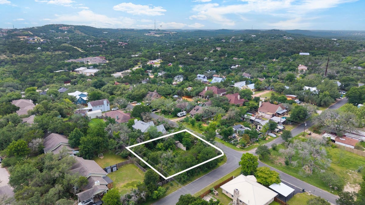 Primary bedroom at 913 Lipan Trl - Austin Lake Hills Sec 03, Austin, TX