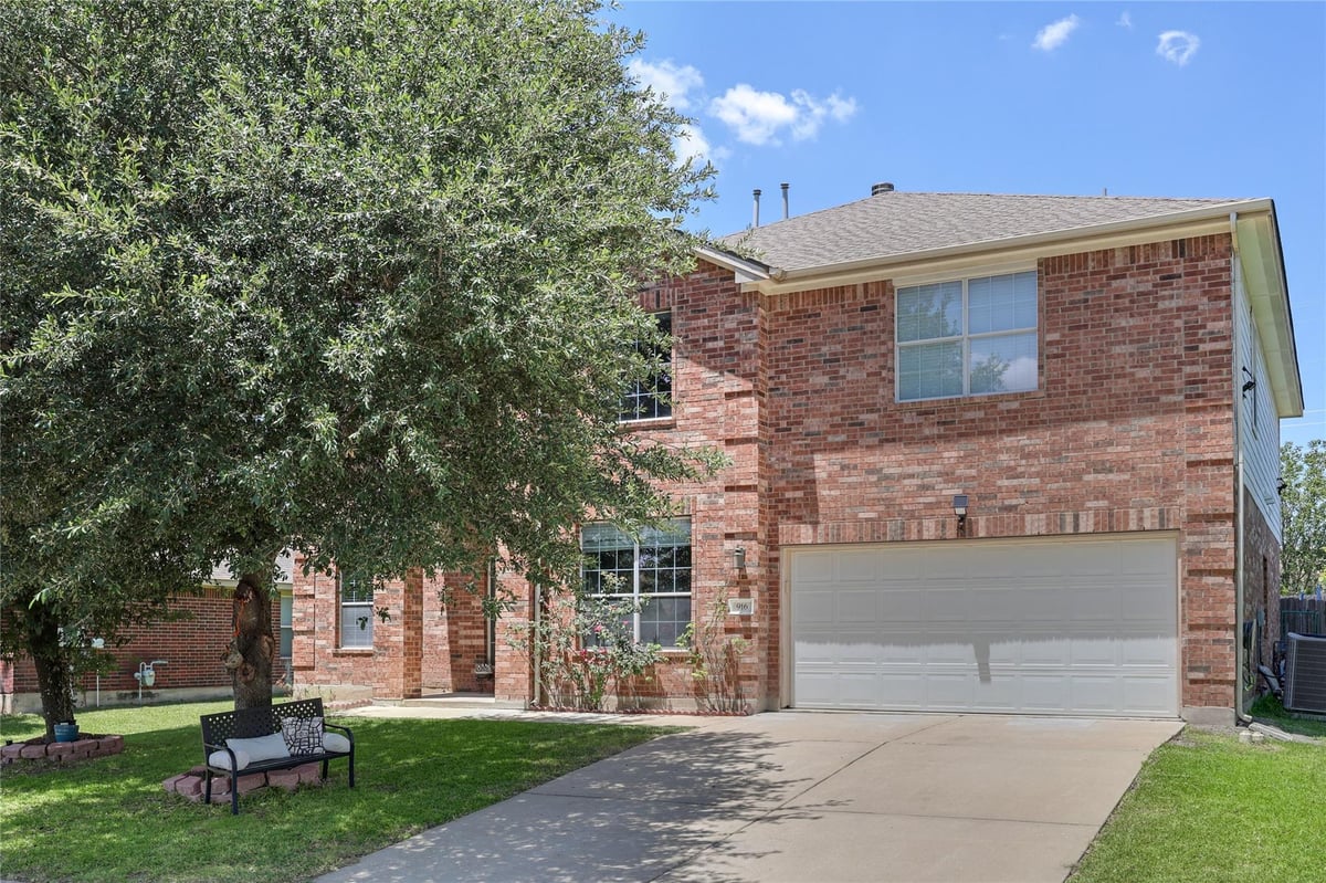 View 916 Abbeyglen Castle DR in Highland Park North Ph B Sec 916 Abbeyglen Castle DR - front exterior - Luxury home in Highland Park North Ph B Sec, Pflugerville, TX