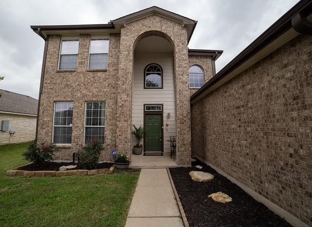 Kitchen at 916 Mustang Trl - 4 bed 2 bath home