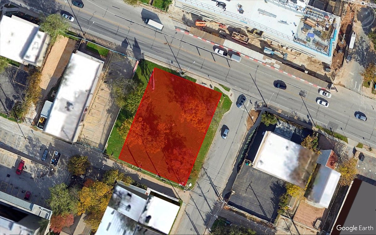 View 917 & 919 E 7th St in Conners Add 917 & 919 E 7th St - front exterior - Luxury lot in Conners Add, Austin, TX