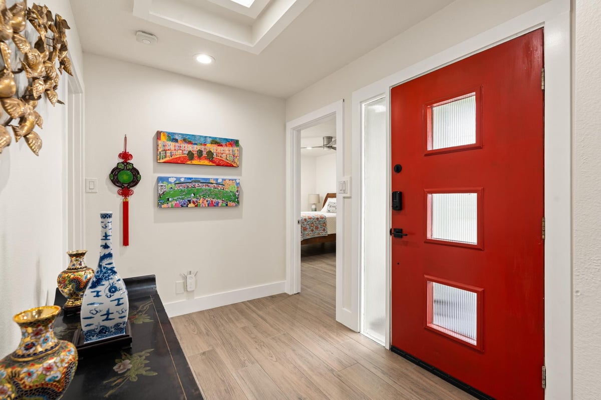 Primary bedroom at 919 Biscayne - 3 bed 3 bath home