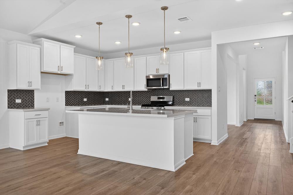Living area at 92 Flowers Ave - 5 bed 3 bath home