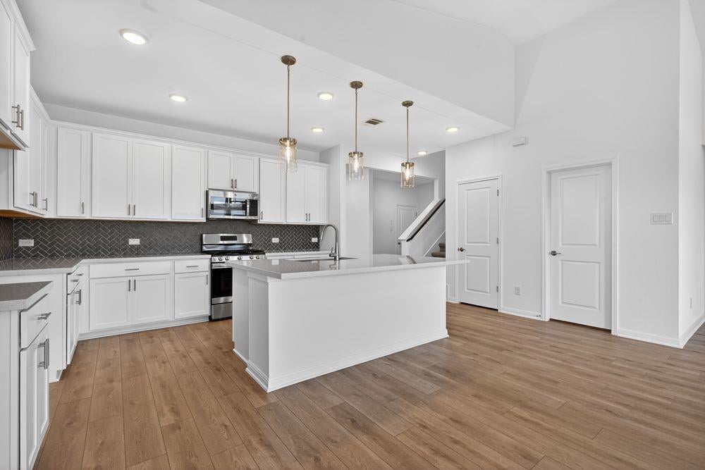 Primary bedroom at 92 Flowers Ave - 5 bed 3 bath home