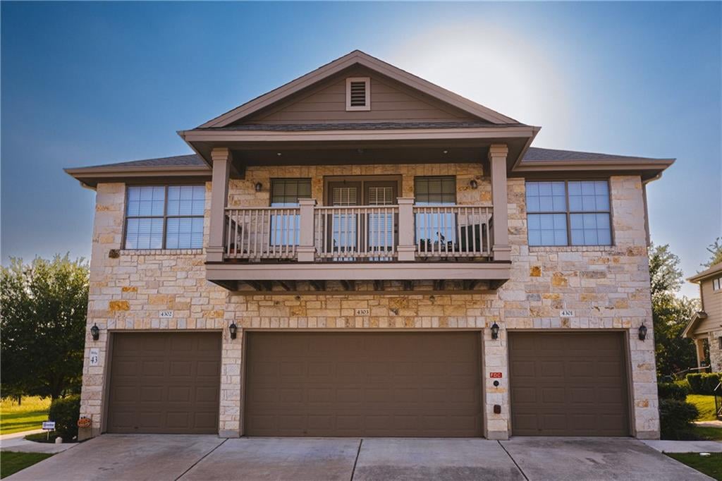 View 9201 Brodie Ln Unit #4301 in Brodie Heights Condo Amd 9201 Brodie Ln Unit #4301 - front exterior - Luxury home in Brodie Heights Condo Amd, Austin, TX