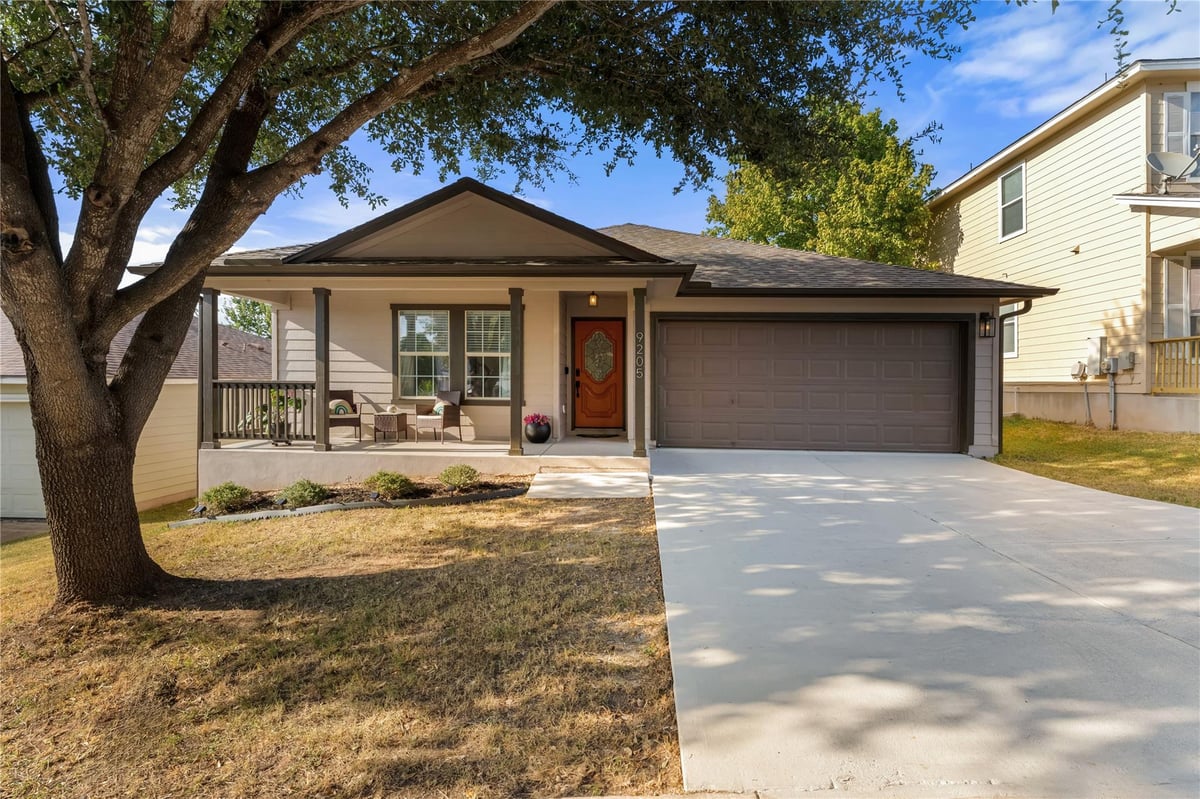 View 9205 Magna Carta LOOP in Colonial Place Amd 9205 Magna Carta LOOP - property photo 1 - Luxury home in Colonial Place Amd, Austin, TX
