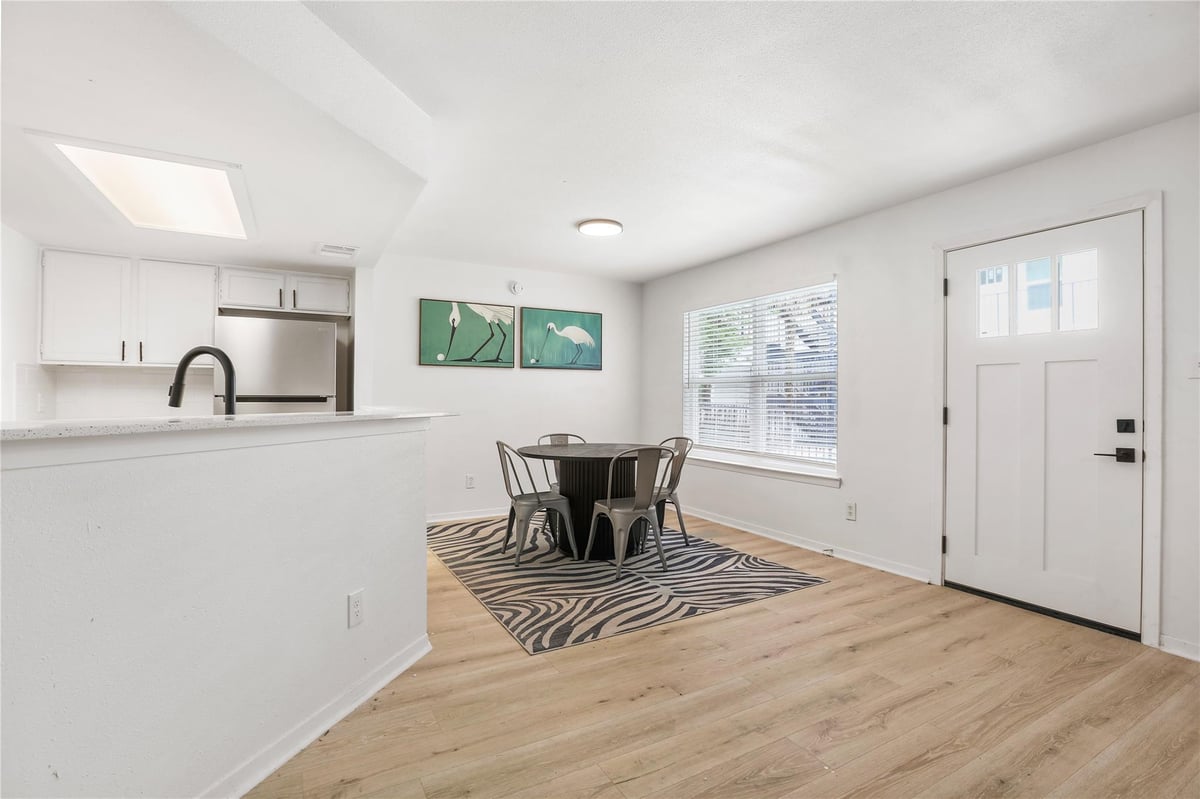 Kitchen at 923 E 41st St Unit #101 - 1 bed 1 bath home