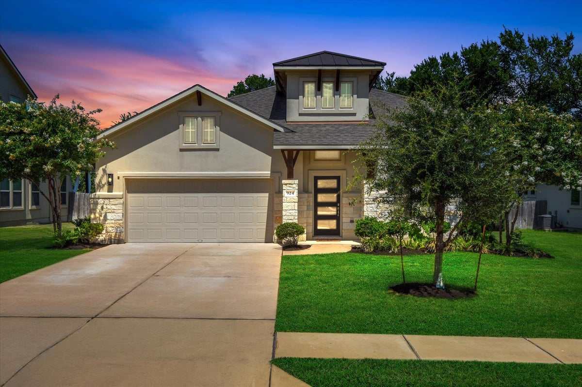 View 924 Centerra Hills CIR in Hr 79 Sub Ph 1 & Ph 2 924 Centerra Hills CIR - front exterior - Luxury home in Hr 79 Sub Ph 1 & Ph 2, Round Rock, TX