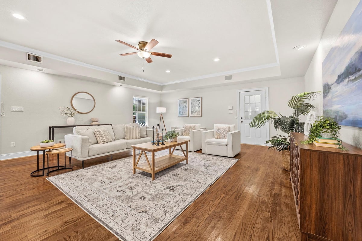 View 924 E 52nd ST Unit #A in East 52 Street 924 924 E 52nd ST Unit #A - front exterior - Luxury home in East 52 Street 924, Austin, TX