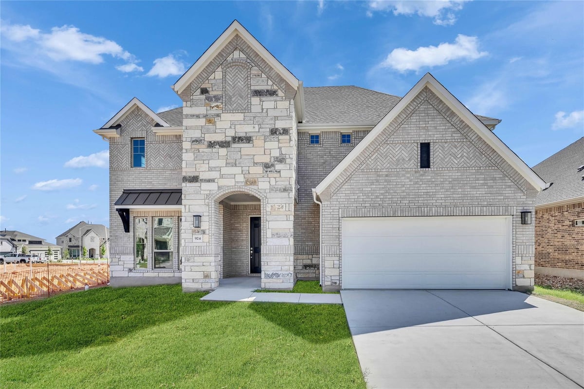 View 924 Misty Bluff Way in Hawkes Landing 924 Misty Bluff Way - property photo 1 - Luxury home in Hawkes Landing, Leander, TX