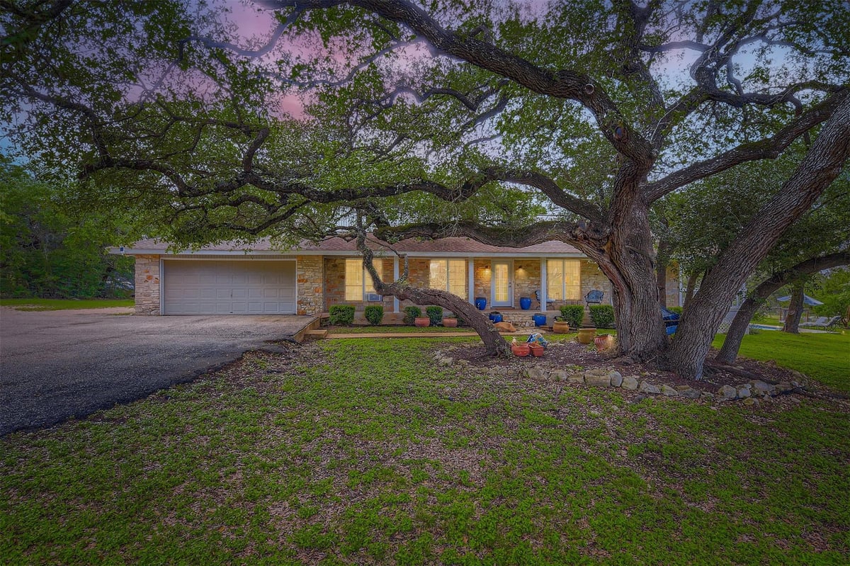 View 9305 W View Rd in South View Estates Sec 2 9305 W View Rd - front exterior - Luxury home in South View Estates Sec 2, Austin, TX