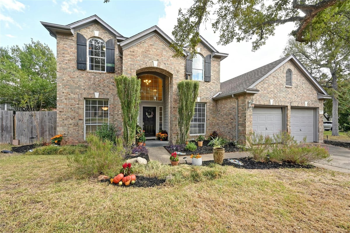 View 9307 Edwardson Ln in Circle C 9307 Edwardson Ln - front exterior - Luxury home in Circle C, Austin, TX