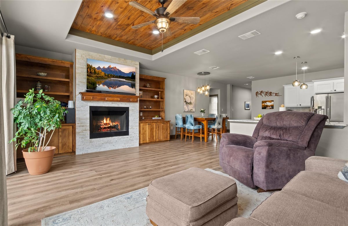 Primary bedroom at 932 Whitetail Ridge Dr - 3 bed 2 bath home