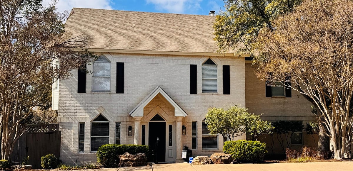 9402 Bluegrass Dr - front exterior - Luxury home in Great Hills 20, Austin, TX