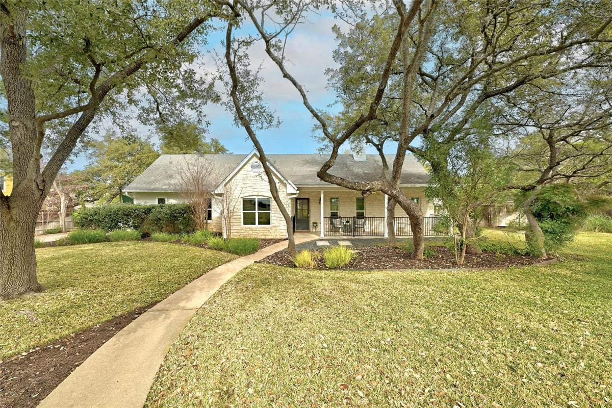 View 9410 Caracas Dr in Austin Lake Hills Sec 02 9410 Caracas Dr - front exterior - Luxury home in Austin Lake Hills Sec 02, Austin, TX