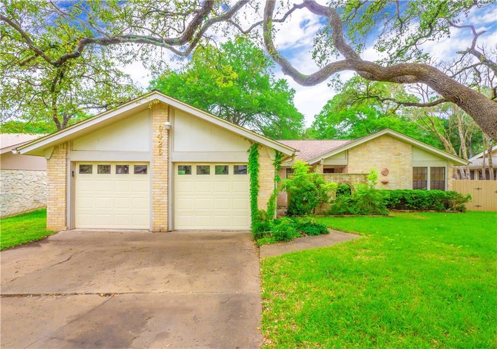 View 9426 Shady Oaks Dr in Village Oaks Sec 3 9426 Shady Oaks Dr - front exterior - Luxury home in Village Oaks Sec 3, Austin, TX