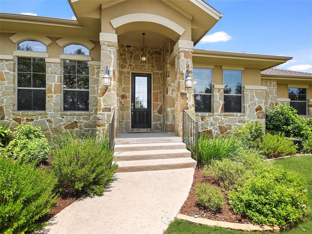 View 9436 El Rey Blvd in Granada Oaks 9436 El Rey Blvd - front exterior - Luxury home in Granada Oaks, Austin, TX