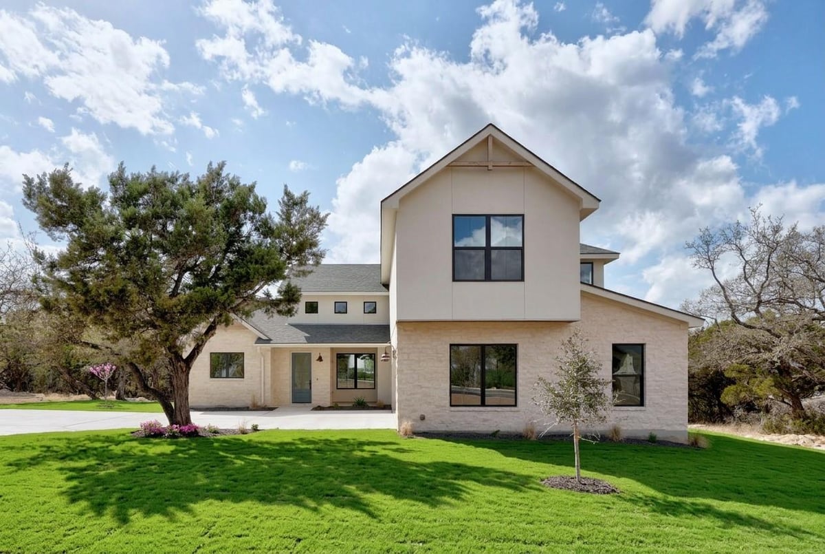 9504 Harbor DR - front exterior - Luxury home in Northlake Hills Sec 1 Resub Of, Jonestown, TX